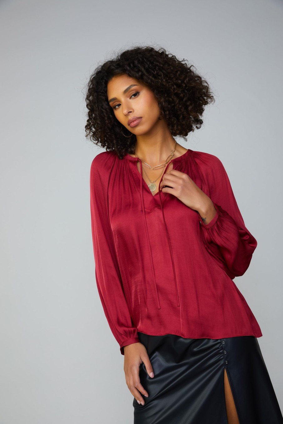 CURRENT AIR Gathered Splitneck Blouse Long Sleeve Tops