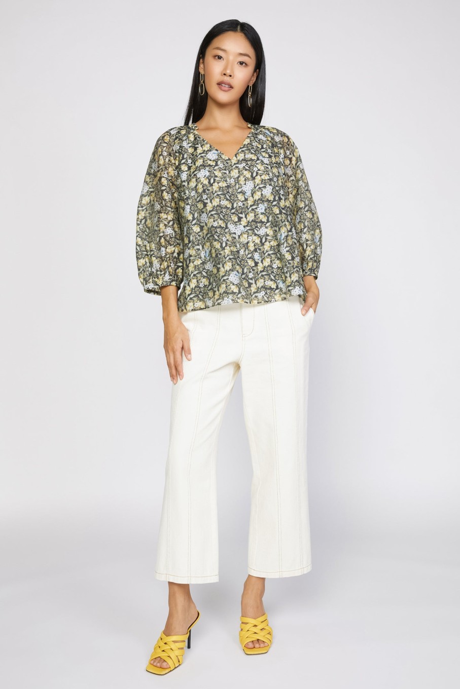 CURRENT AIR Baroque Floral Raglan Blouse Short Sleeve Tops
