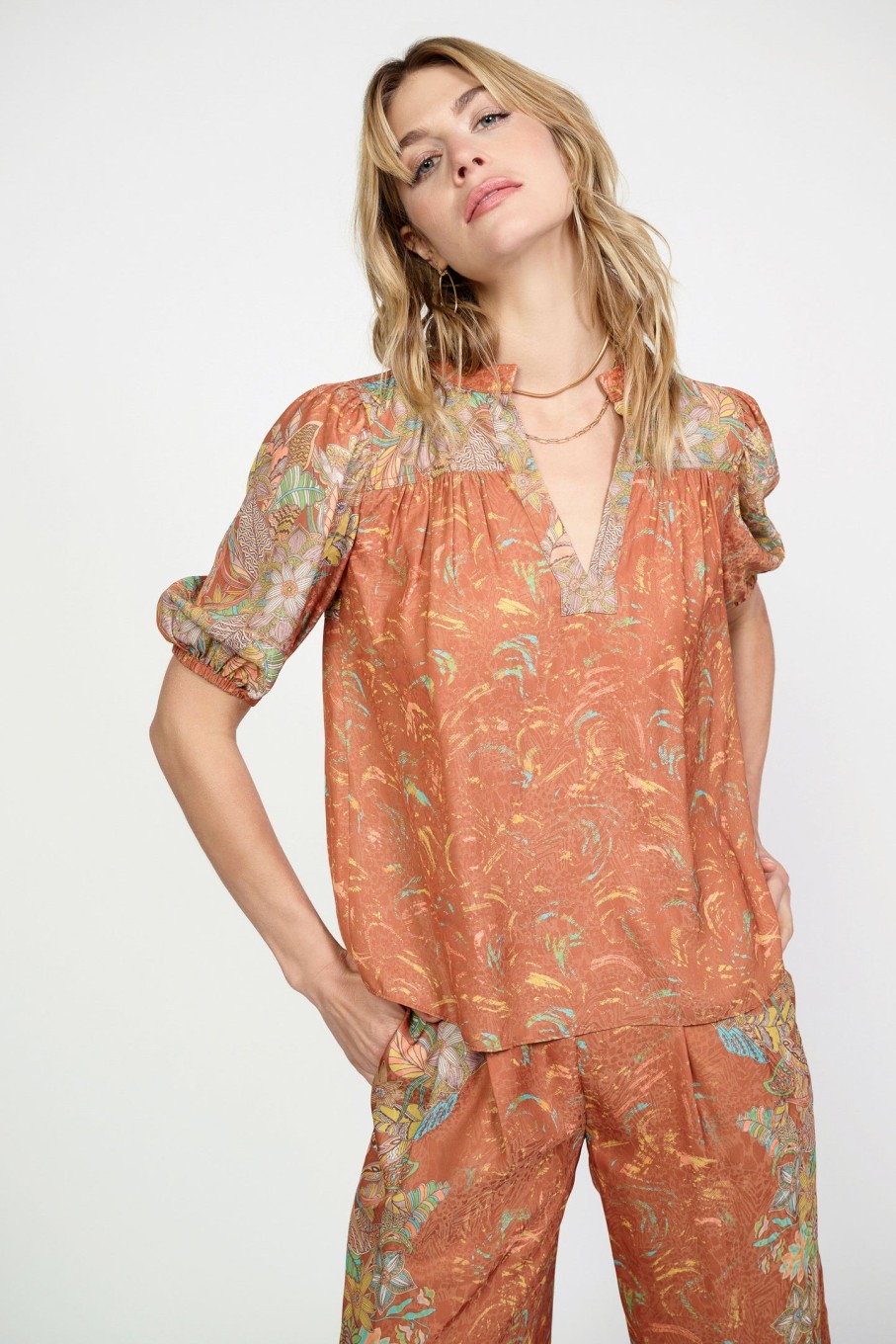 CURRENT AIR Border Print Retro Floral Blouse Short Sleeve Tops