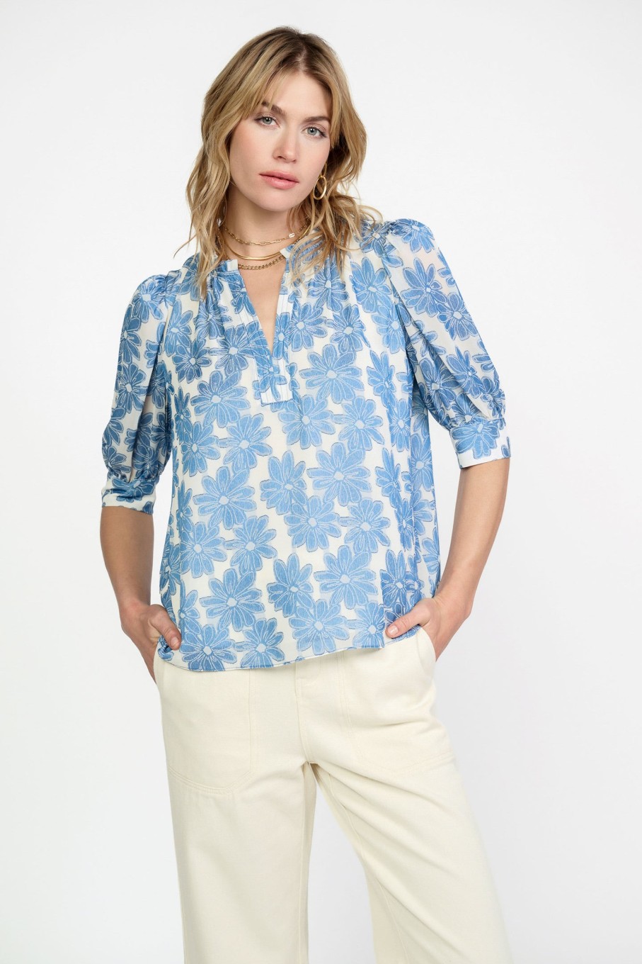CURRENT AIR Botanical Jacquard Blouse Short Sleeve Tops