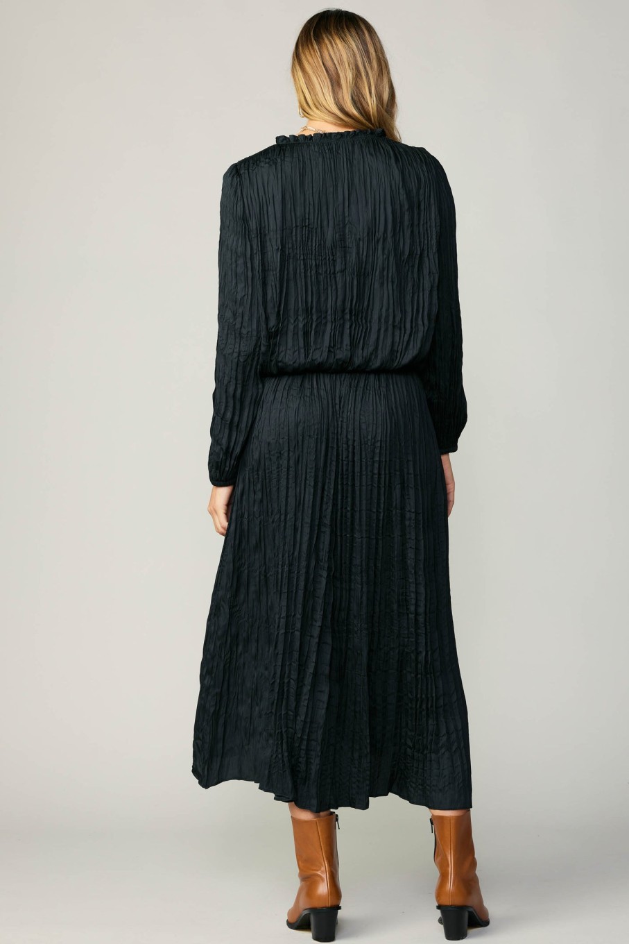 CURRENT AIR Crinkle Plisse Midi Skirt Skirts