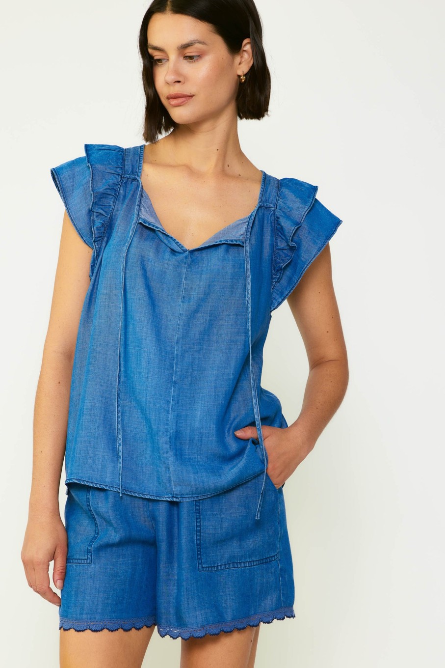 CURRENT AIR Chambray Back Cutout Top Short Sleeve Tops