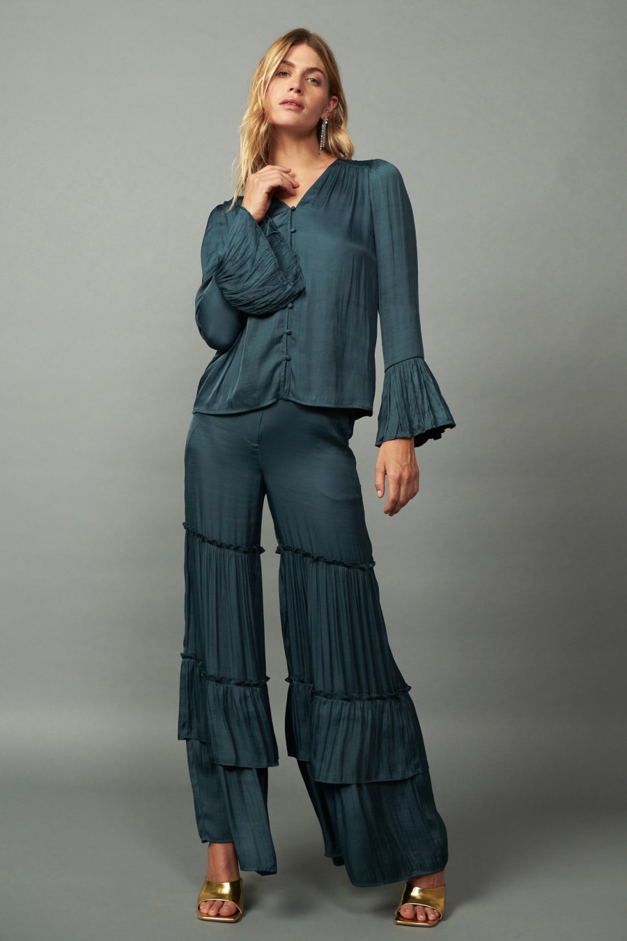 CURRENT AIR Pleated Sleeve Button Blouse Blouses
