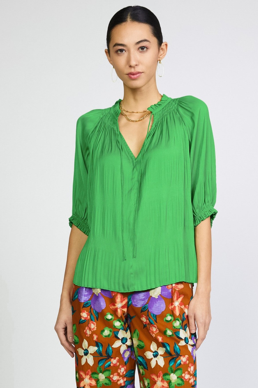 CURRENT AIR Angelica Pleated Blouse Short Sleeve Tops