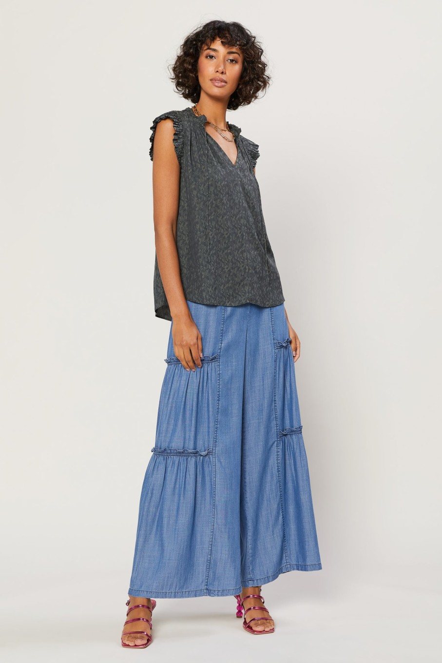CURRENT AIR Margot Jacquard Pleated Sleeve Blouse Short Sleeve Tops
