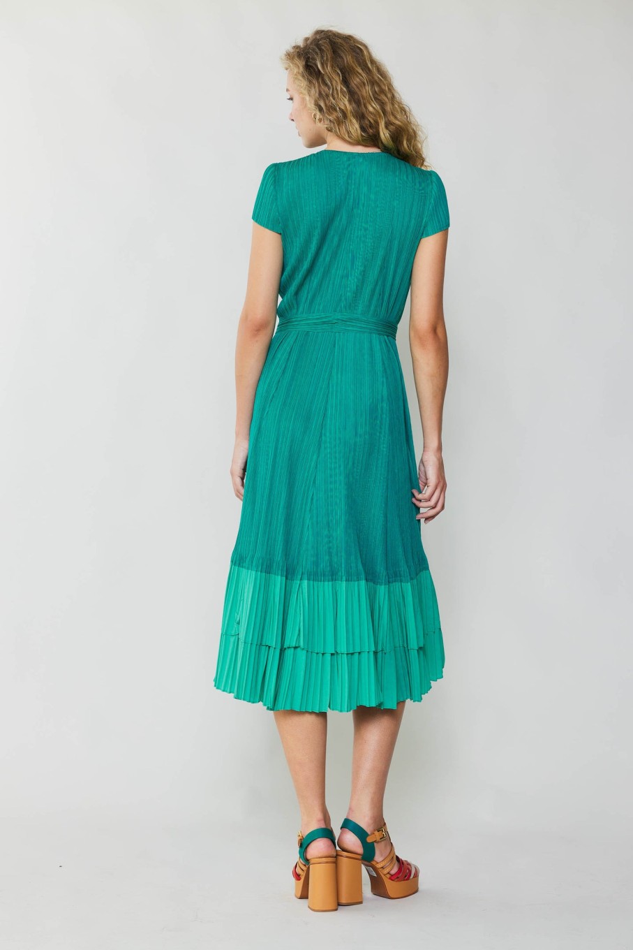 CURRENT AIR Pleated Colorblock Midi Dress Midi Dresses