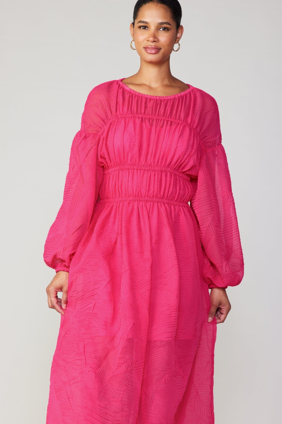 CURRENT AIR Chiffon Textured Pleat Dress Midi Dresses