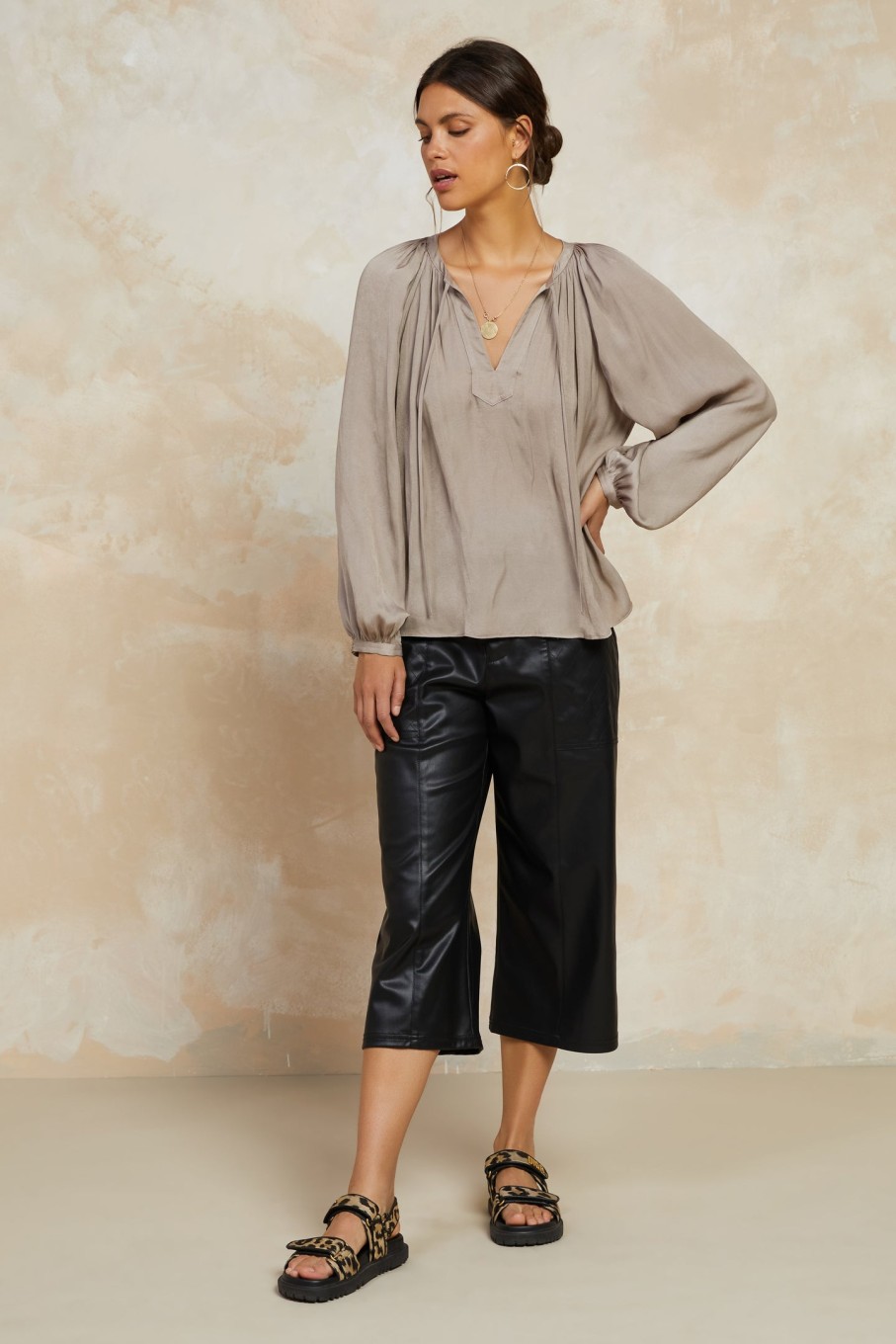 CURRENT AIR Split Neck Long Sleeve Top Blouses