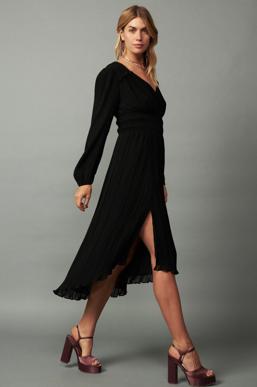 CURRENT AIR Pleated V-Neck Midi Dress Midi Dresses