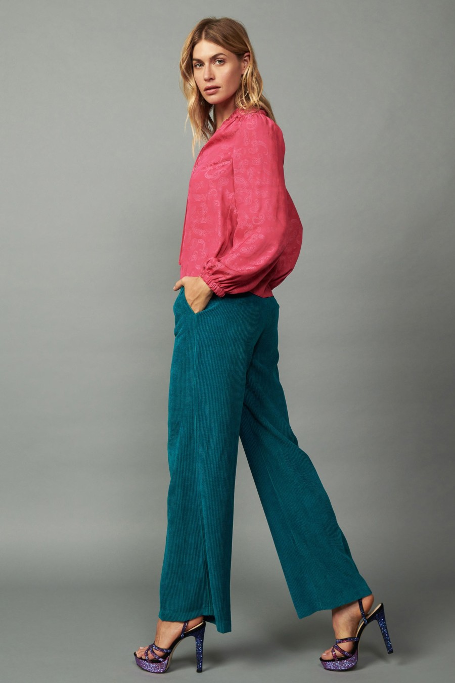 CURRENT AIR Paisley Split Neck Blouse Blouses