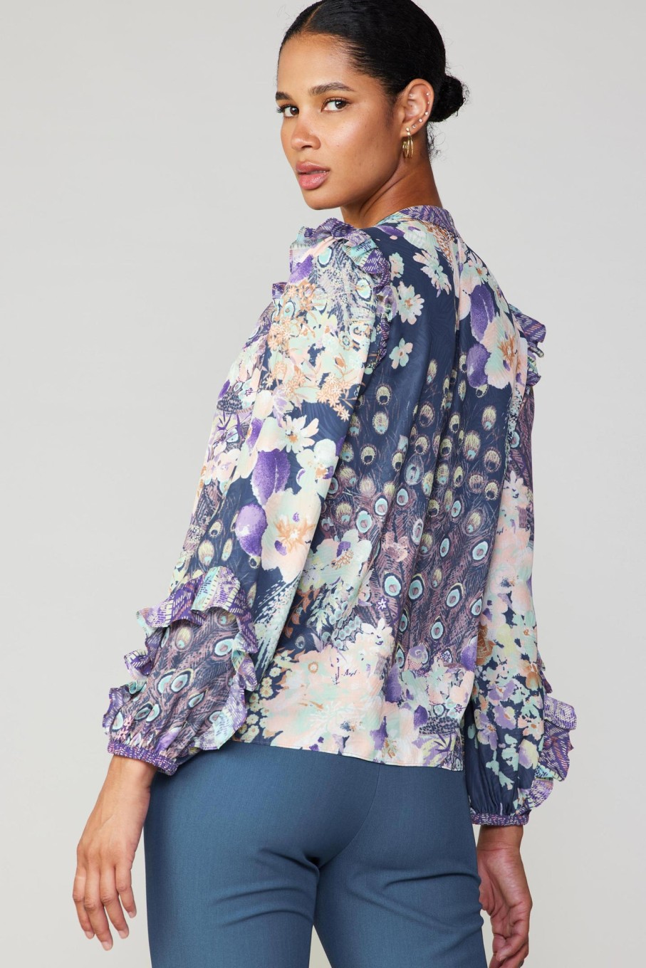 CURRENT AIR Peacock Floral Blouse Long Sleeve Tops