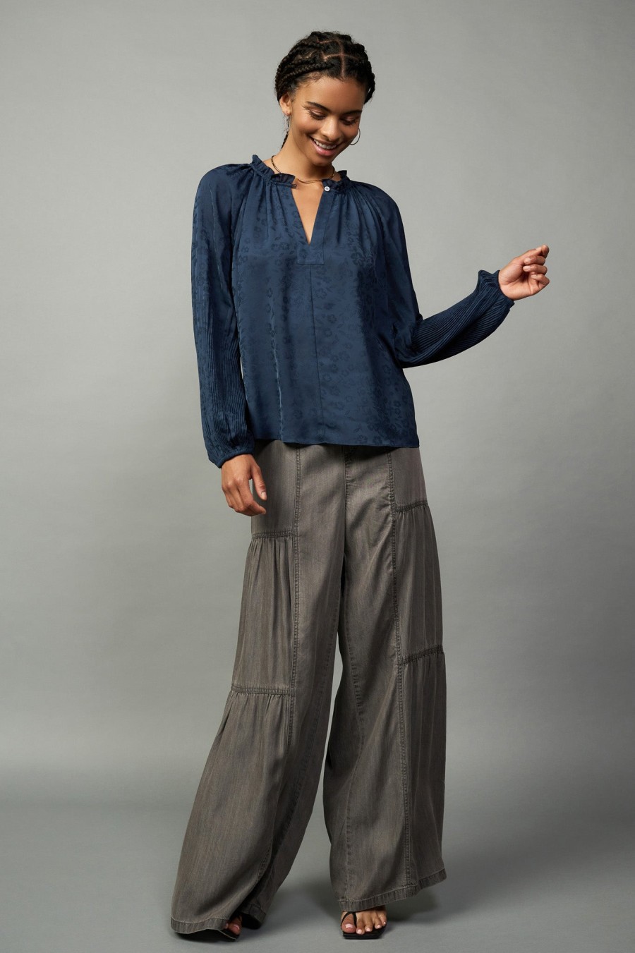CURRENT AIR Floral Jacquard Pleated Blouse Long Sleeve Tops