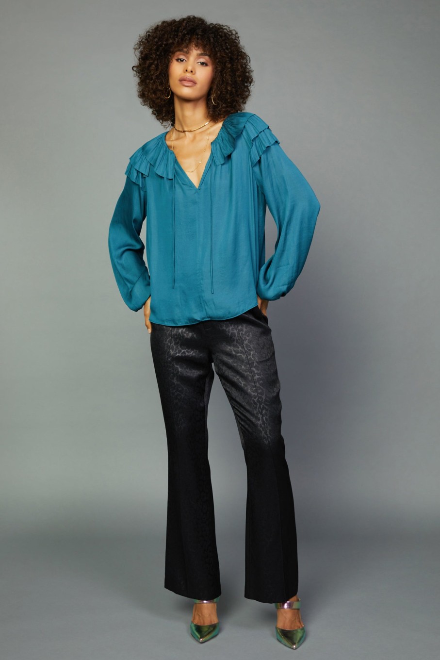 CURRENT AIR Pleated Tiered Blouse Long Sleeve Tops