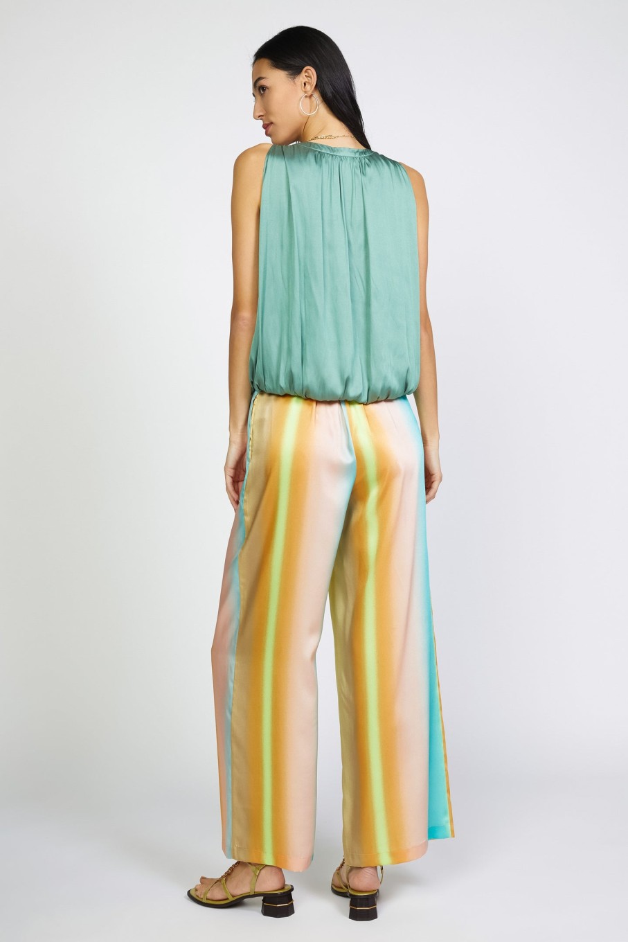 CURRENT AIR Bubble Hem Blouse Sleeveless Tops