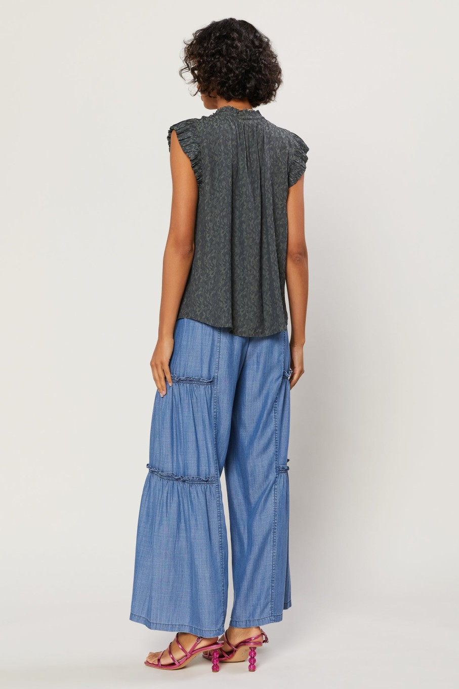 CURRENT AIR Margot Jacquard Pleated Sleeve Blouse Sleeveless Tops