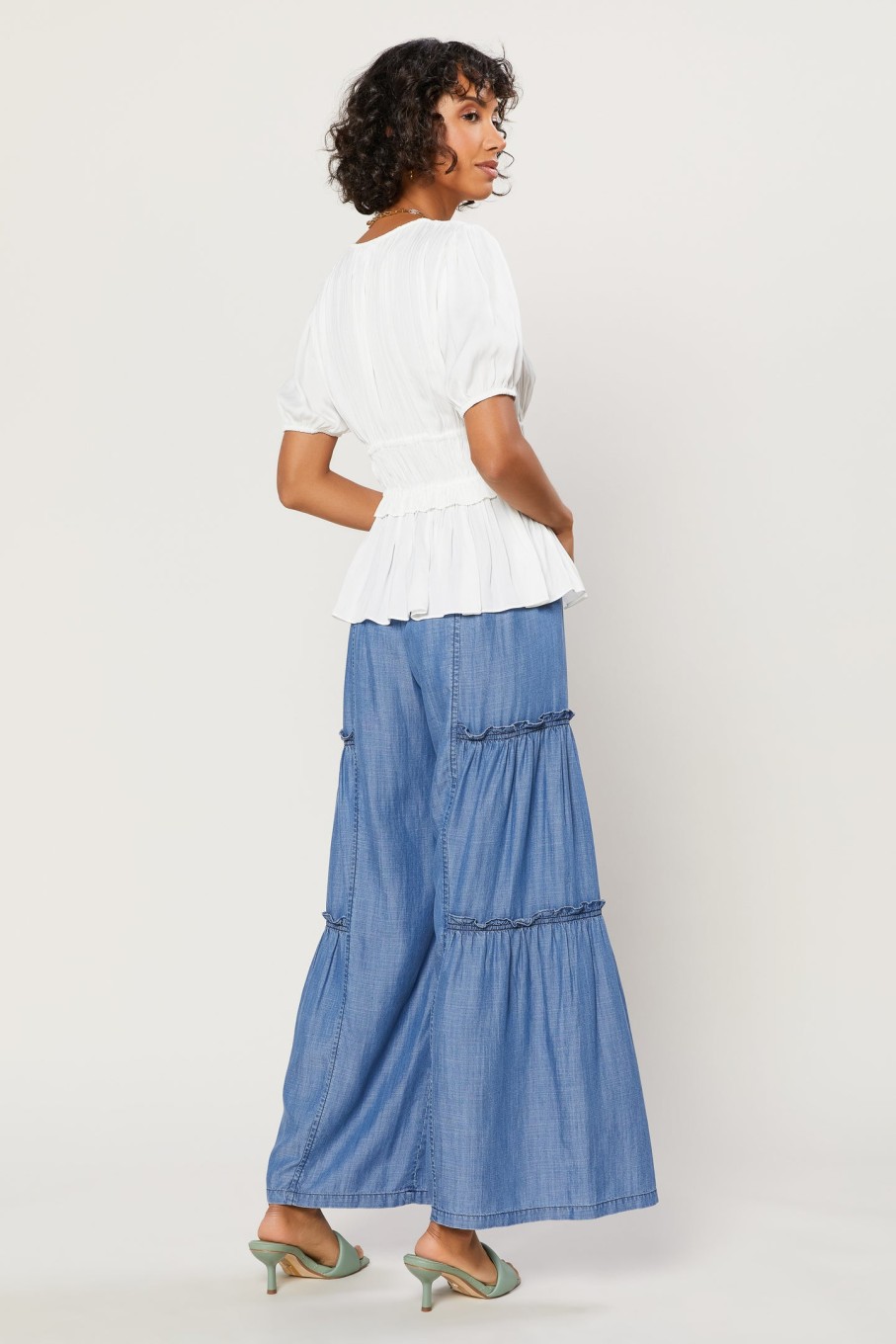CURRENT AIR Delilah Pleated Top Short Sleeve Tops