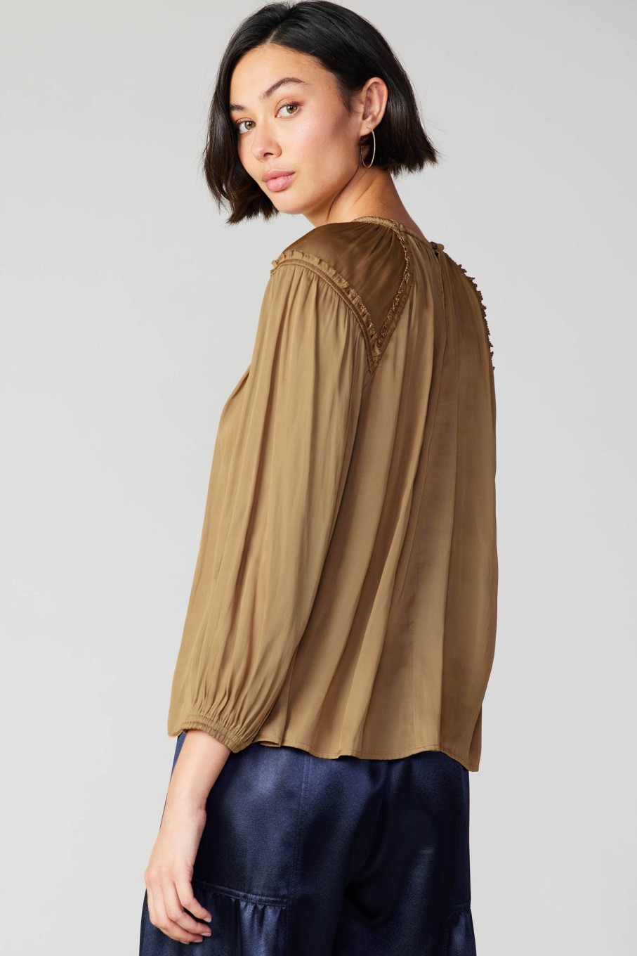 CURRENT AIR Round Neck Ruffled Top Sets