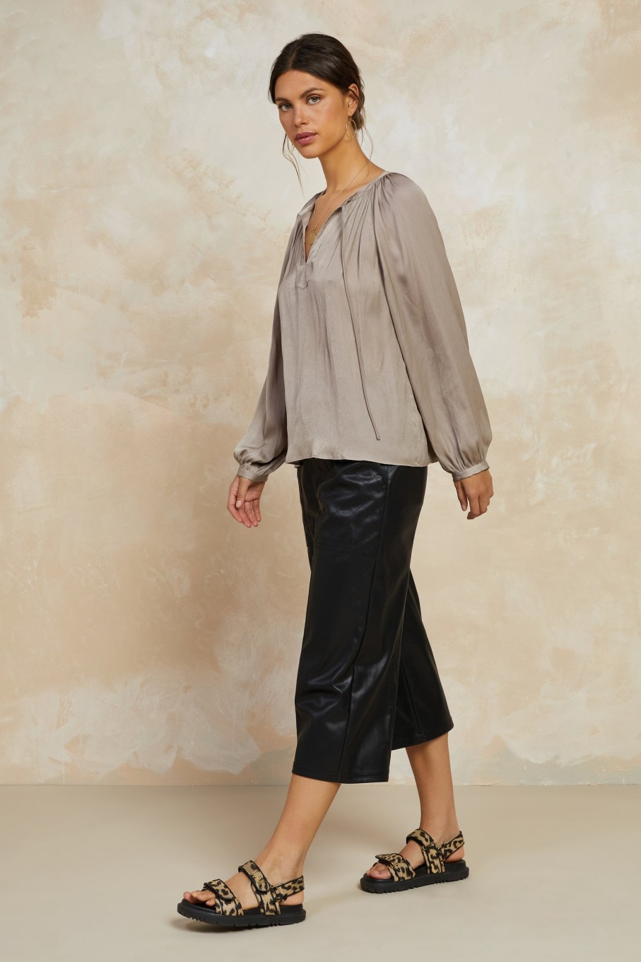 CURRENT AIR Split Neck Long Sleeve Top Long Sleeve Tops