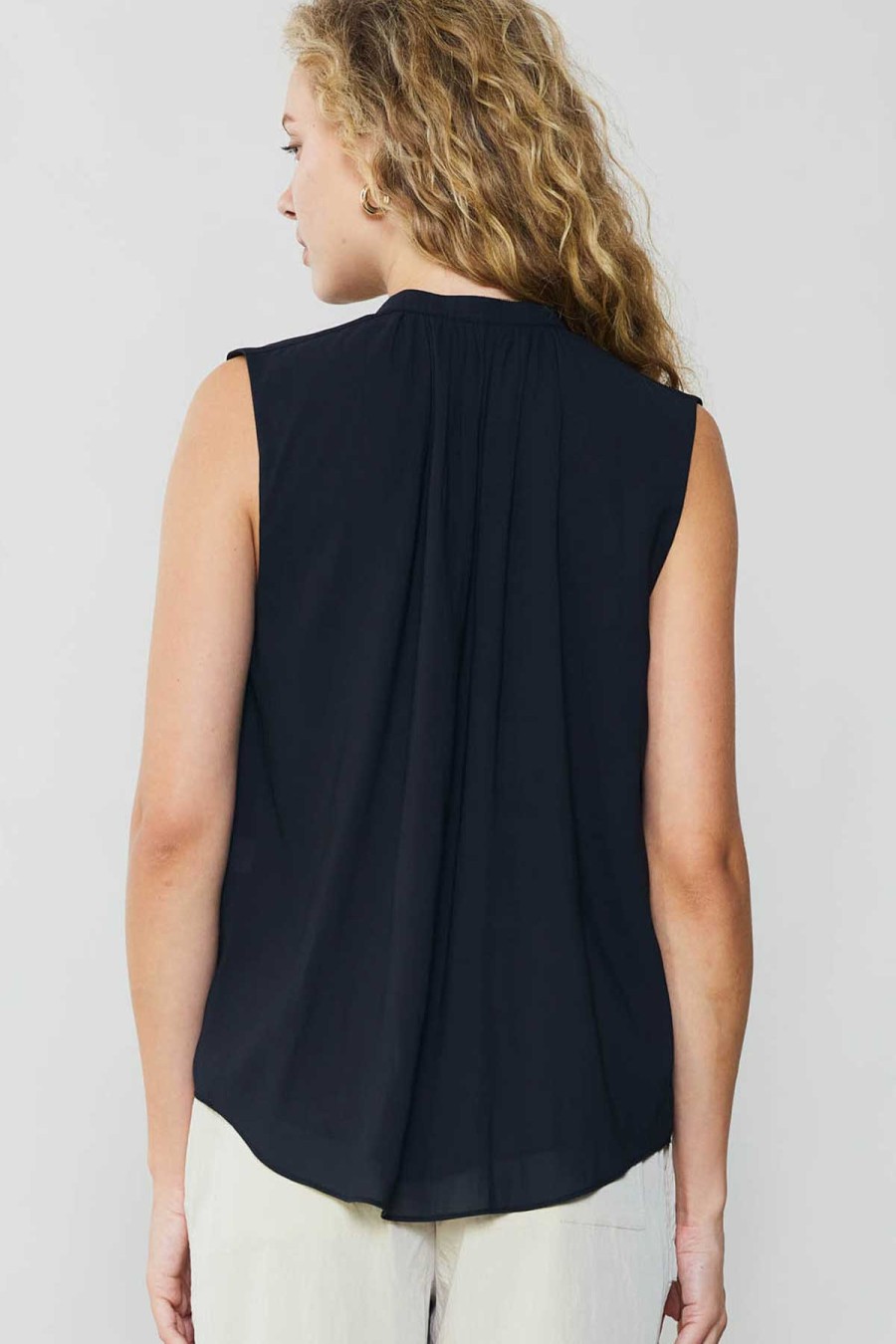 CURRENT AIR Shirred Sleeveless Top Sleeveless Tops